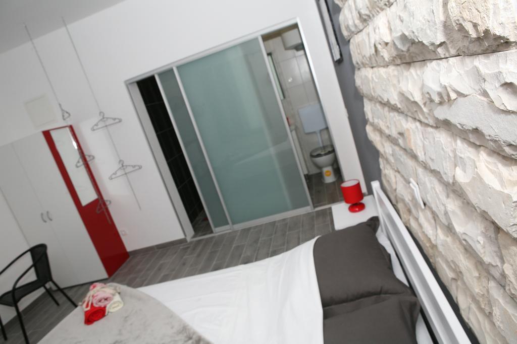 Apartments & Room Dijana Trogir Oda fotoğraf